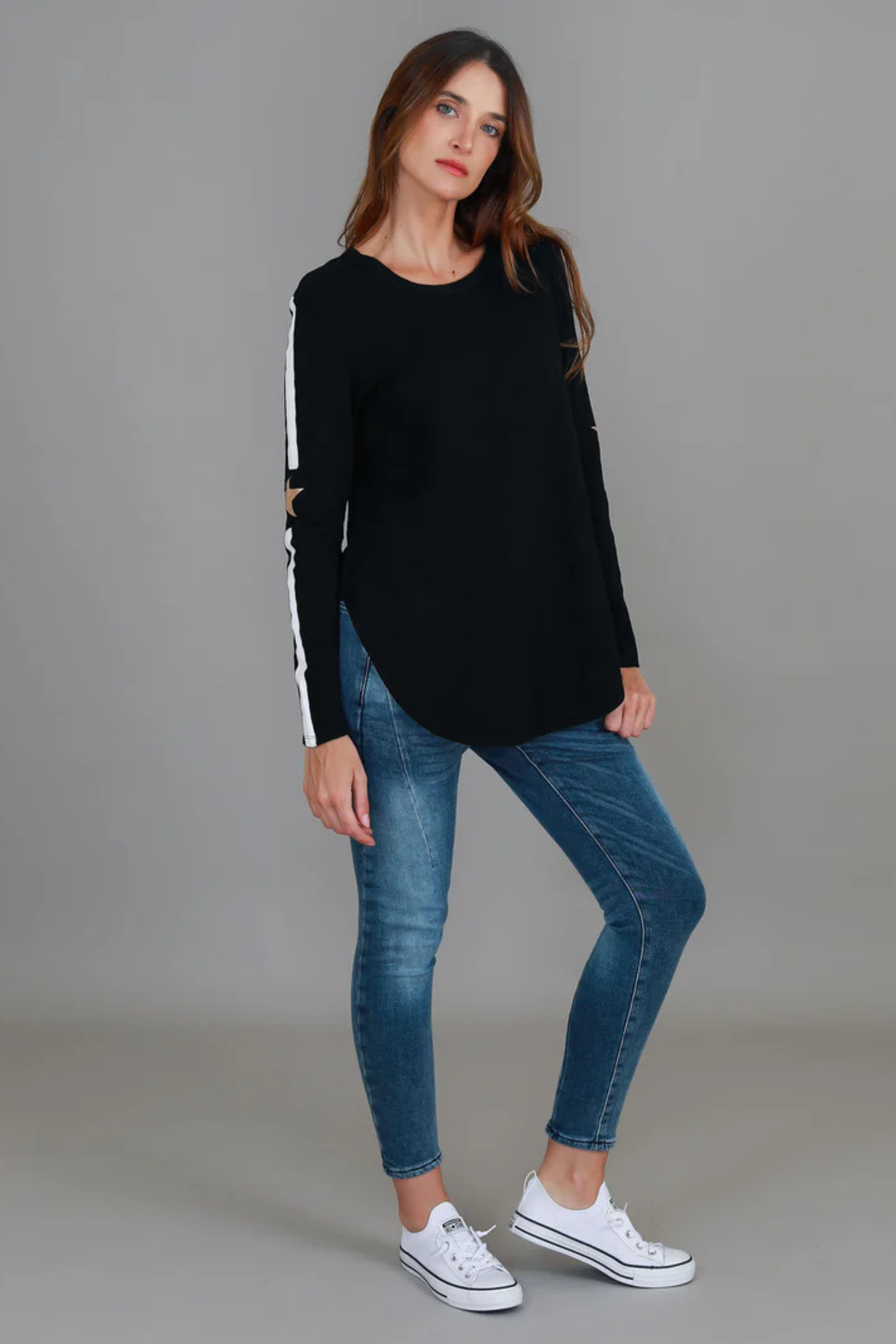 3rd Story Junee Curved Hem Long Sleeve Tee Black