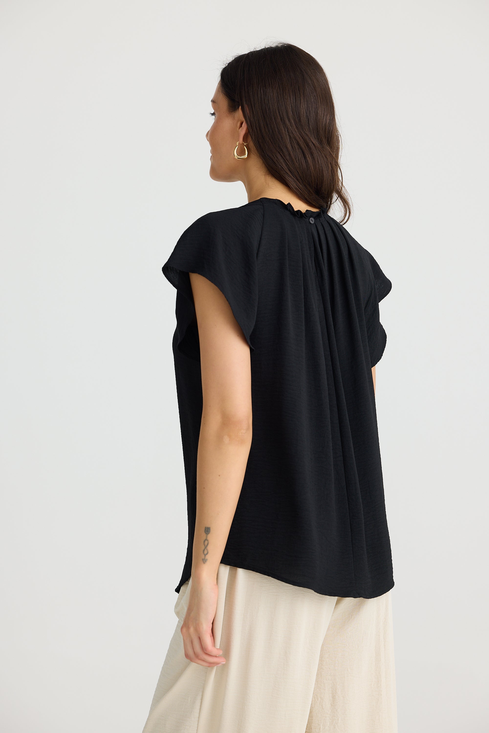 Brave and True Boulevard Top Black