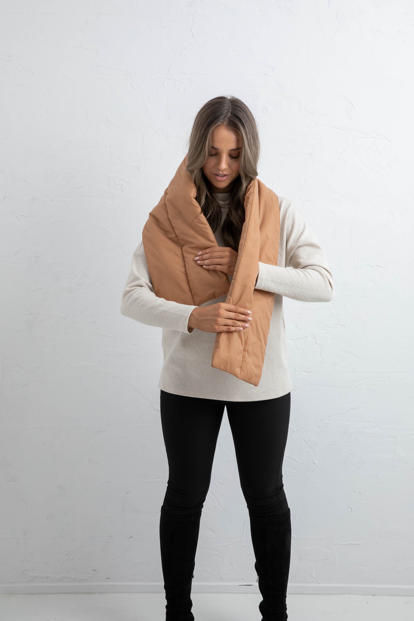 Orion Puffer Scarf Tan